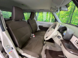 運転席シート廻りは使用感も少なく、良好な状態となっています。丁寧に使われていたことがよくわかりますね。