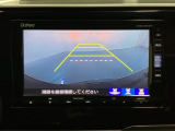 バックでの車庫入れも安心です! リアカメラが付いているバックモニター付のナビを装備しております。操作線もついており距離感も画面から確認できます。
