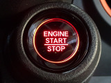 エンジンスタートスイッチです。スマートキーがバッグの中でもブレーキを踏んでエンジンをかけれます。