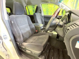 運転席シート廻りは使用感も少なく、良好な状態となっています。丁寧に使われていたことがよくわかりますね。