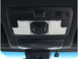 電動のスライドドアで楽々スムース!運転席からも開閉の操作もできます♪キーのスイッチひとつで自動開閉できる便利な機能もついてます♪
