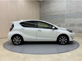 「中古車ハイブリッド保証」付き。ハイブリット機構を無償で保証します。保証期間は初度登録年月から10年目まで、または3年間の長い方。但し累計走行距離が20万km以内。
