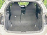 普段のお買い物や通勤、送迎等に十分な荷室スペースを確保しております。セカンドシートを倒すと、大きな荷物の積載も可能です♪