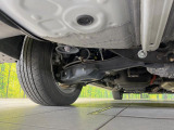 お車を安心してお乗りいただく為には、足回りの定期点検が欠かせません。サービスサポート(有償保証)では無料点検もご提供しており、安心のカーライフをお過ごしいただけるサポート体制が整っています。