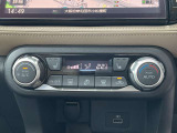 オートエアコンは、温度や風量を自動で調整してくれるため、運転に集中でき、疲労軽減にもつながります。また、車内の温度を一定に保つことで、結露やカビの発生を防ぐ効果もあります。