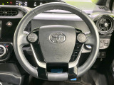 【純正革巻きステアリング】上質な革を使用することで、手にしっかり馴染みとても運転しやすいハンドルです♪