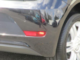 【バックフォグ】Volkswagenの車両は全車「バックフォグ」が装備されております!夜間走行や雨霧で視界が悪い天候でも後方を走る車両に自車位置を知らせることができる安全装備となっております!