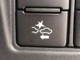 【PCS(プリクラッシュセーフティーシステム】・・・進路上の車両を前方センサーで検出し、衝突の可能性が高いと判断したときに、警報やブレーキ力制御により運転者の衝突回避操作を補助します。