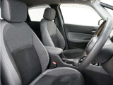 運転席のスペースはゆったりしていて、視界も広く確保されているので普段の運転からロングドライブまで快適です。