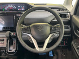 【純正革巻きステアリング】上質な革を使用することで、手にしっかり馴染みとても運転しやすいハンドルです♪