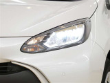 LEDヘッドライトです。デザイン性がよくとても明るいので、夜間の走行や悪天候でも安心です。しかも長寿命!