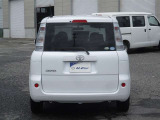 明るく広々、落ち着いた店内では、中古車のご検討・ご購入のほか、携帯電話(au)の購入等、様々なご相談に幅広く応えていきます♪