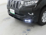 TRD製フロントスポイラーを装着しております。