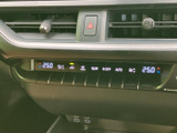 視認性の高いメーター類で、運転に必要な情報を的確に把握できます。運転に集中できる環境が整っています。