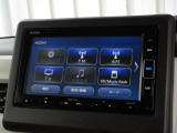 ナビゲーションは純正メモリーナビ(VXM-224VFi)を装着しております。AM、FM、CD、DVD再生、Bluetooth、音楽録音再生、フルセグTVがご使用いただけます。