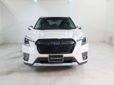 G-PARK旭川の展示場は屋根付きですので天気が悪くてもお好みのお車をご覧いただけます。