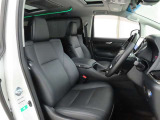 長時間の運転でも疲れにくいシートです。