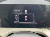 視認性の高いメーターで運転情報を的確に把握できます