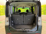 普段のお買い物や通勤、送迎等に十分な荷室スペースを確保しております。セカンドシートを倒すと、大きな荷物の積載も可能です♪