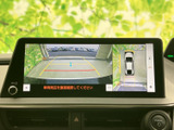 バックモニターで、狭い場所でも安全に駐車できます。後方の状況をしっかり確認し、安心して運転しましょう。運転の苦手な方にもおすすめです。