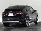 弊社アウディジャパン販売のグループ店舗(Audi Approved Automobile有明・世田谷・調布・江戸川・箕面・大阪南・堺)の車両は当店でご購入可能です。店舗間の輸送費用サービス。