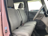 運転席からの視界は良好で、運転操作もスムーズに行えます。シートの座り心地も良く、長距離運転も快適です。