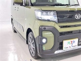 明るいライトが夜道を明るく照らしてくれます。 運転する上で、道路状況をいかに早く認識できるか重要なポイントです。 白色光が暗い道も明るく照らしてくれますよ。
