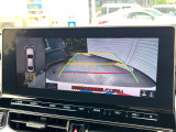 【パノラミックビューモニター】専用のカメラにより、上から見下ろしたような視点で360度クルマの周囲を確認することができます☆死角部分も確認しやすく、狭い場所での切り返しや駐車もスムーズに行えます。