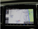『1台』のお車に対して、3名体制で日々議論を重ね仕入れを行っております。