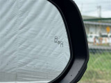 ★ブラインドスポットモニター★隣を走る車両をレーダーで検知、ドアミラー内のLED灯が点灯し車線変更のサポートをします!