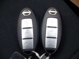『インテリジェントキ-』機械的な鍵を使用せずに車両のドアの施錠/解錠、エンジン始動が可能なシステムです!