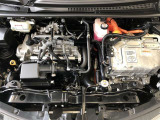 エンジンとモーターが協調して走る先進のハイブリッドシステム。地球環境に優しいパワーユニットです!