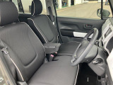福井の生活に欠かせない軽自動車の在庫が充実しています。スライドドア付きのハイトワゴンや小回りの利くコンパクト軽など、日常使いにぴったりな人気の最新・高年式モデルも豊富に揃っています。