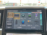 多彩なソースに対応したオーディオシステム。お好みの音楽を楽しみながら、快適なドライブを演出します。操作も簡単で直感的に使えます。