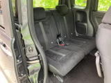 運転に集中できるシンプルなデザイン。操作しやすい配置で、快適なドライビングをサポートします。安全装備も充実しています。