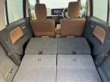 普段のお買い物や通勤、送迎等に十分な荷室スペースを確保しております。セカンドシートを倒すと、大きな荷物の積載も可能です♪