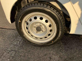 新車メーカー保証に準じた保証を1年間無償で受けられる「まごころ保証」、さらに保証を延長できる「まごころ保証プラス」「まごころ保証プラス&alpha;」をご用意しております。