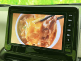 映像表示で、様々な情報を分かりやすく確認できます。休憩時に動画を楽しむのも良いでしょう。