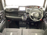 ミニバン並みの目線の高さなので前の見通しが良く運転しやすいです☆