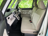 運転しやすいシンプルな操作系が採用されています。ステアリングホイールの握り心地も良く、運転が楽しくなります。