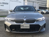 【キドニーグリル】BMWは約90年もの間、ほぼ全ての車両にひと目でBMWだと分かるこの特徴的なフロントグリルが備えられ、デザイン・アイコンとして親しまれてきました。
