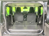 普段のお買い物や通勤、送迎等に十分な荷室スペースを確保しております。セカンドシートを倒すと、大きな荷物の積載も可能です♪