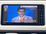 停車中に楽しめるTV機能で、待ち時間も快適に過ごせます。移動時間を有効活用できるのが魅力です。リラックスタイムを。