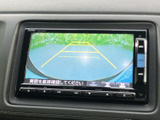 狭い道や駐車場でも、後方の状況を安全に確認できます。運転の苦手な方でも、スムーズな駐車をサポートしてくれる頼もしい機能です。