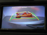 バックガイドモニターを装備しています、車庫入れもラクラクです。