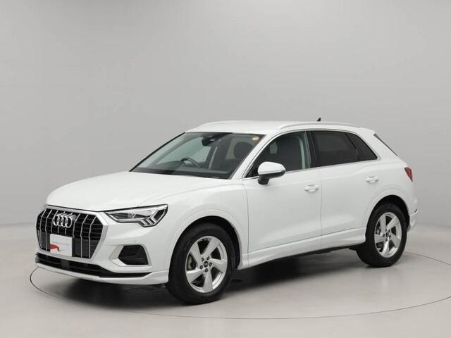 Q3 35 TFSI アドバンスド 