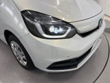 【LKAS】車線の中央付近を維持するようハンドル操作を支援する機能。車線をはみ出しそうな場合も警告音と共にハンドルが正常な位置に戻ろうとします。