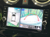 【アラウンドビューモニター】専用のカメラにより、上から見下ろしたような視点で360度クルマの周囲を確認することができます☆死角部分も確認しやすく、狭い場所での切り返しや駐車もスムーズに行えます。