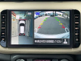 アラウンドビューモニターは、車両の周囲を360度見渡せるカメラシステムです。駐車時の死角をなくし、安全な運転をサポートします。駐車時の死角をなくして、安心・安全な運転を実現できます。