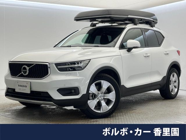 XC40 B4 AWD モメンタム 4WD